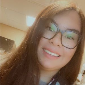 Meet your Posher, Jenn